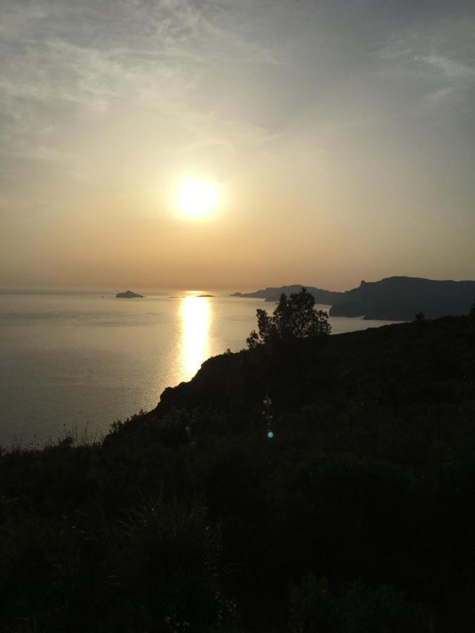Studio Pirate Vue Mer - Soleil Levant La Ciotat Daire Dış mekan fotoğraf
